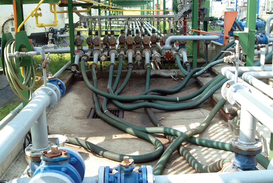Industrielle Rohrverbindung und Flansch