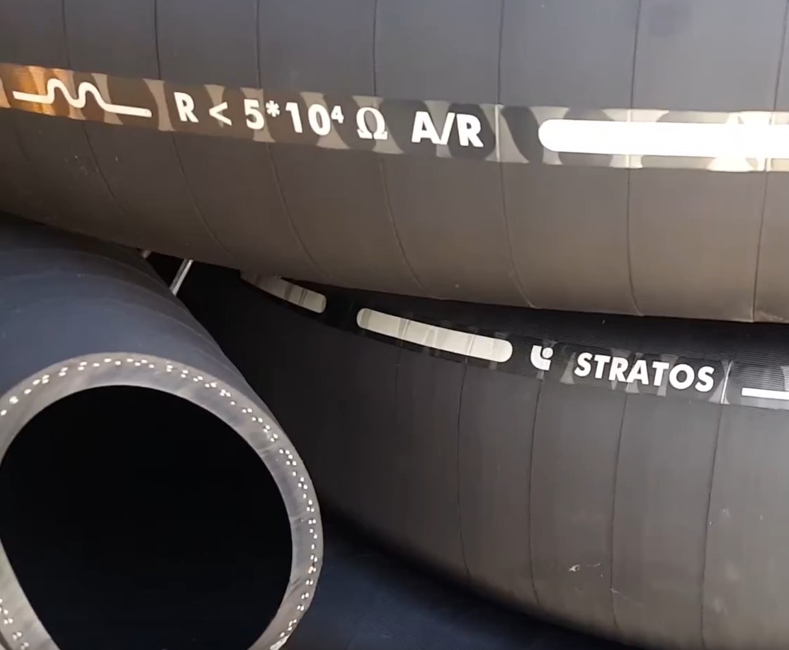 STRATOS Verschleißschlauch – Schüttgut und Zementindustrie